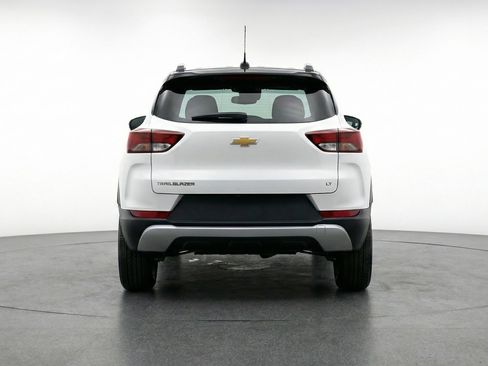 Used 2025 Chevrolet TrailBlazer LT image 7