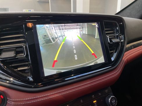 Used 2023 Dodge Durango SRT image 29