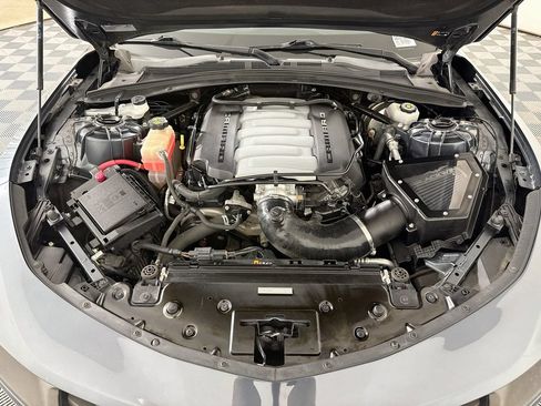 Used 2020 Chevrolet Camaro LT RWD image 28