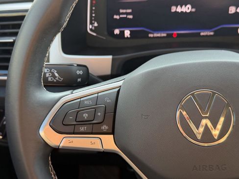 Used 2022 Volkswagen Atlas SE image 12