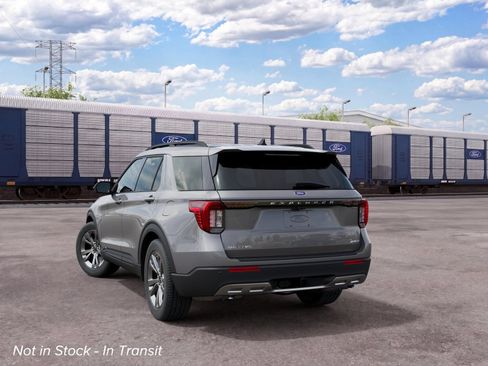New 2027 Ford Explorer Active AWD/4WD image 8