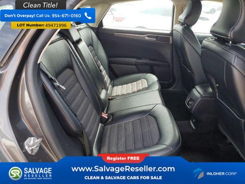 Used 2017 Ford Fusion SE FWD image 13