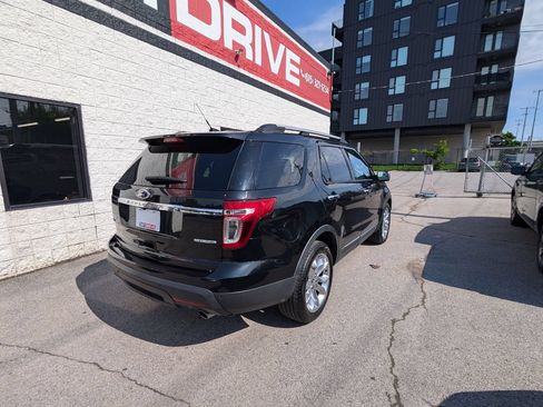 Used 2013 Ford Explorer XLT FWD image 6