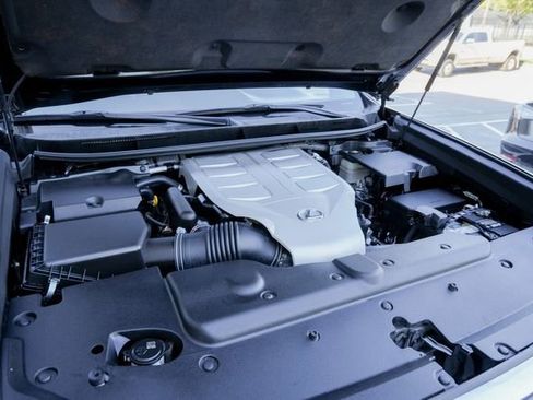 Used 2018 Lexus GX 460 Premium w/ Premium Package image 29