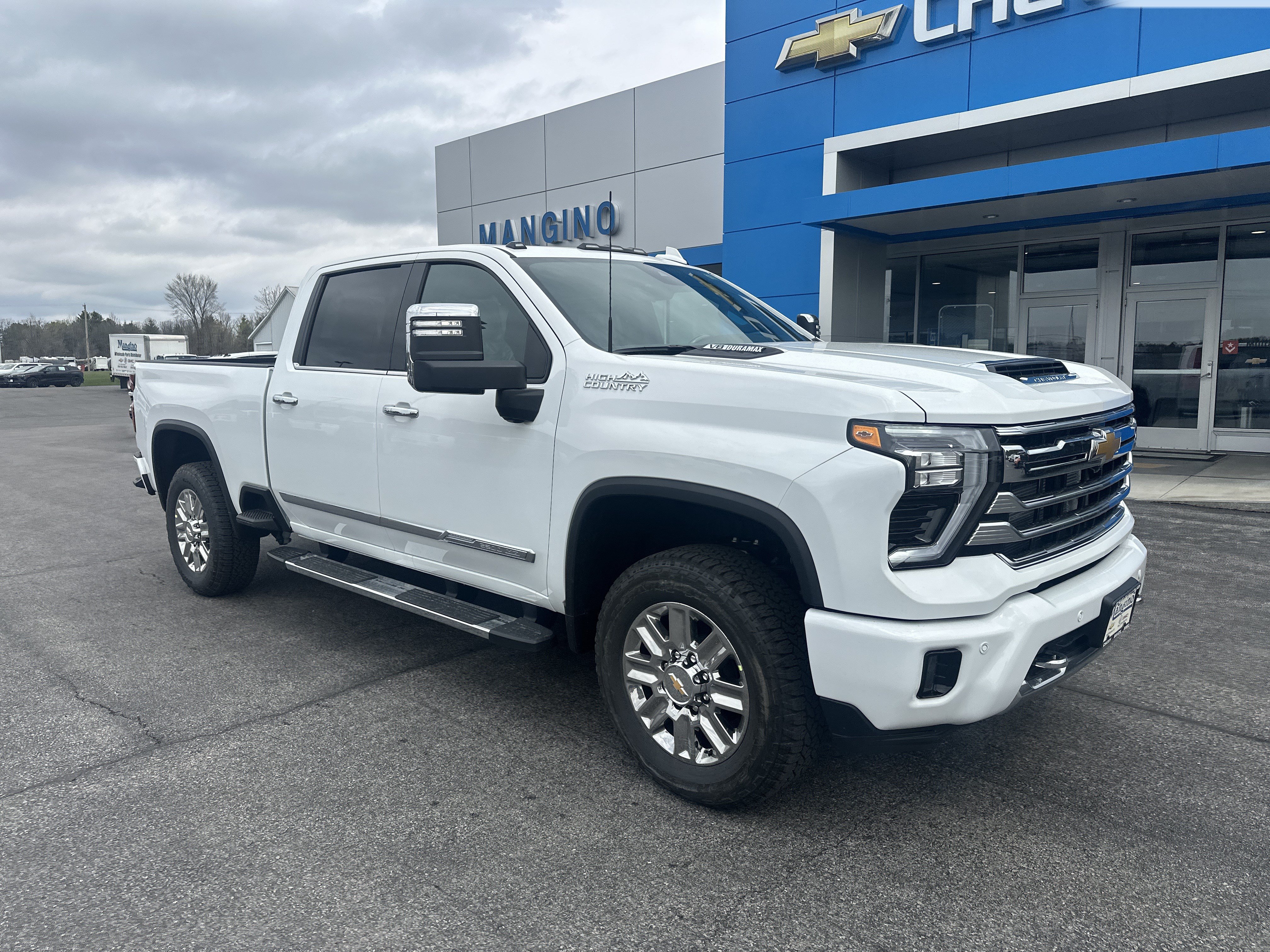 New 2026 Chevrolet Silverado 2500 High Country w/ High Country Premium Package AWD/4WD image 2