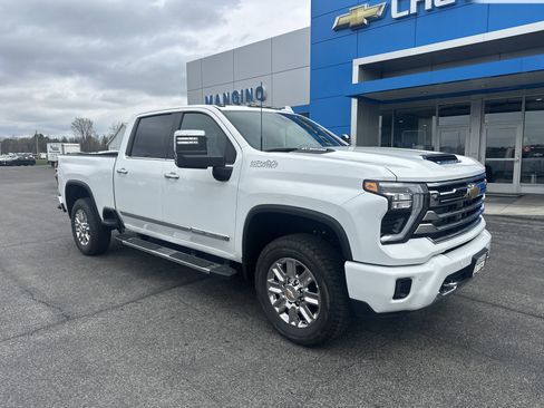 New 2026 Chevrolet Silverado 2500 High Country w/ High Country Premium Package AWD/4WD image 2