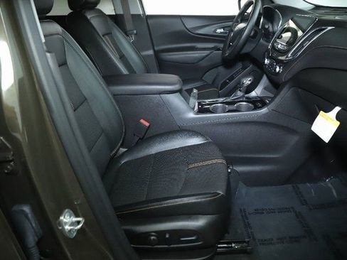 Used 2023 Chevrolet Equinox Premier image 36