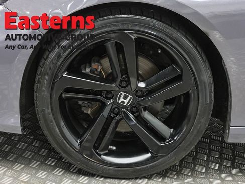 Used 2018 Honda Accord Sport image 30