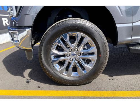 Used 2024 Ford F150 Lariat w/ FX4 Off-Road Package image 10