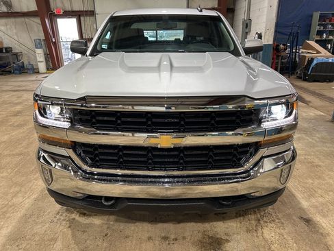 Used 2018 Chevrolet Silverado 1500 LT w/ All Star Edition image 10