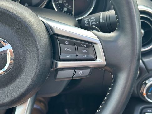 Used 2025 MAZDA MX-5 Miata RF Grand Touring RWD image 33