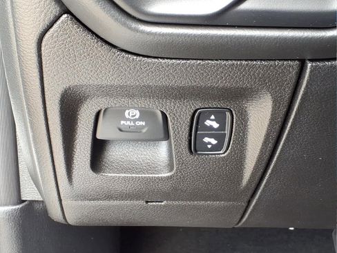 Used 2019 RAM 1500 Limited AWD/4WD image 18
