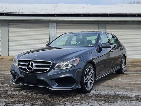 Used 2014 Mercedes-Benz E 550 4MATIC Sedan image 1