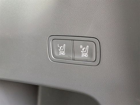 Used 2024 Hyundai Santa Fe SE image 7