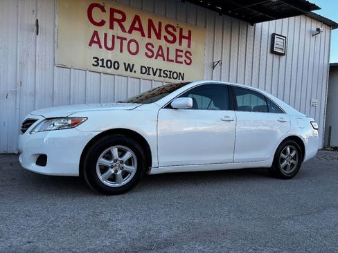 Used 2009 Toyota Camry LE image 4