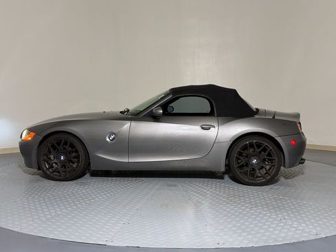 Used 2003 BMW Z4 2.5i RWD image 2