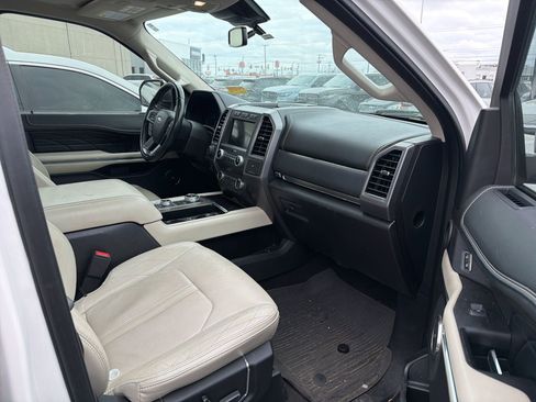 Used 2019 Ford Expedition Platinum image 6