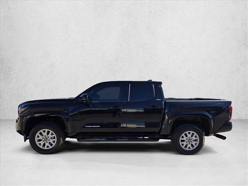 Certified 2025 Toyota Tacoma SR5 image 9