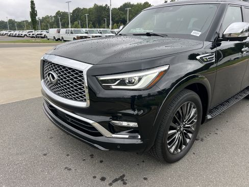 Used 2023 INFINITI QX80 Sensory w/ Cargo Package AWD/4WD image 12