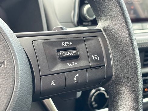 Used 2023 Nissan Rogue S AWD/4WD image 24