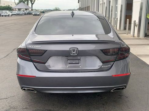 Used 2018 Honda Accord Sport image 5