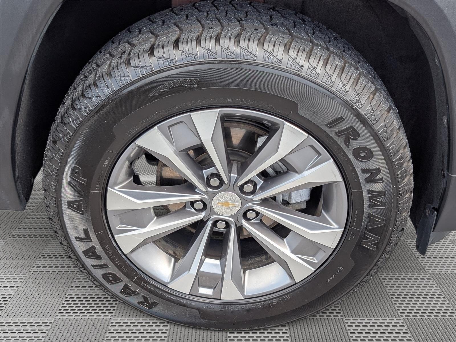 Used 2025 Chevrolet Equinox LT w/ Convenience Package II FWD image 10
