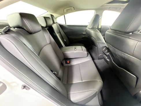 Used 2025 Lexus ES 350 w/ Premium Package FWD image 26