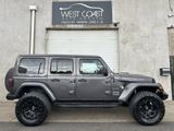 Used 2018 Jeep Wrangler Unlimited Sahara image 2