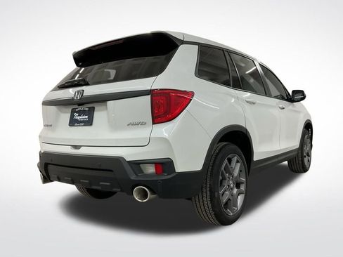 Certified 2023 Honda Passport EX-L image 3