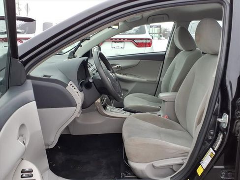 Used 2012 Toyota Corolla LE FWD image 16