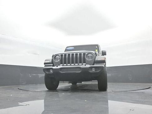 Used 2019 Jeep Wrangler Unlimited Sport S AWD/4WD image 36