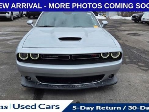 Used 2019 Dodge Challenger R/T w/ Plus Package image 12