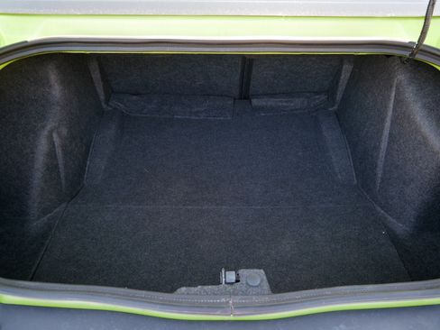 Used 2015 Dodge Challenger R/T Scat Pack w/ Leather Interior Group RWD image 17