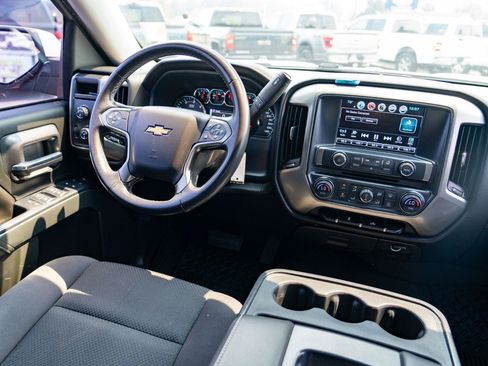 Used 2018 Chevrolet Silverado 1500 LT w/ LT Eassist Package AWD/4WD image 23