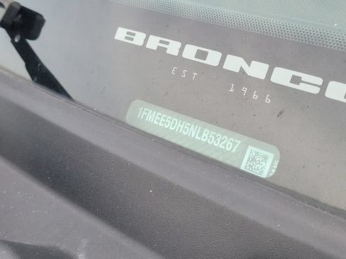 Used 2022 Ford Bronco Badlands AWD/4WD image 4