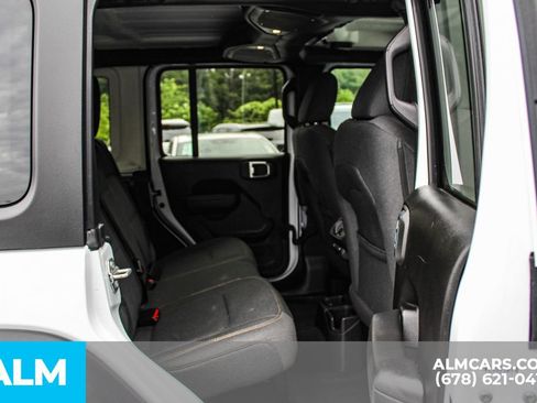 Used 2025 Jeep Wrangler Unlimited Sport AWD/4WD image 18