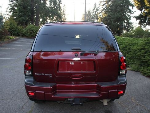 Used 2005 Chevrolet TrailBlazer LS w/ LS Preferred Equipment Group AWD/4WD image 10