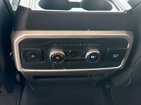 Used 2024 Ford Expedition Max XLT image 26