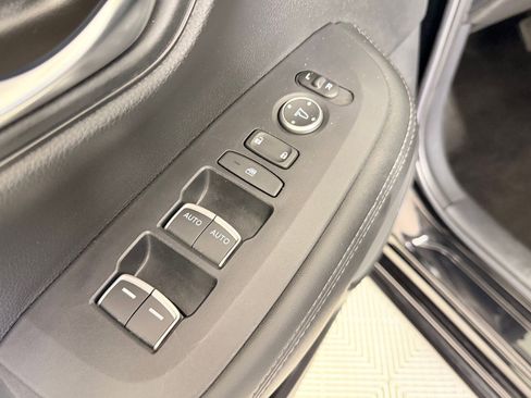 Certified 2024 Honda HR-V EX-L image 25