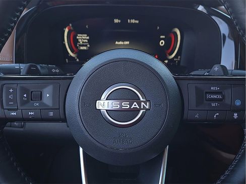 Used 2023 Nissan Pathfinder Platinum w/ Cargo Package image 19