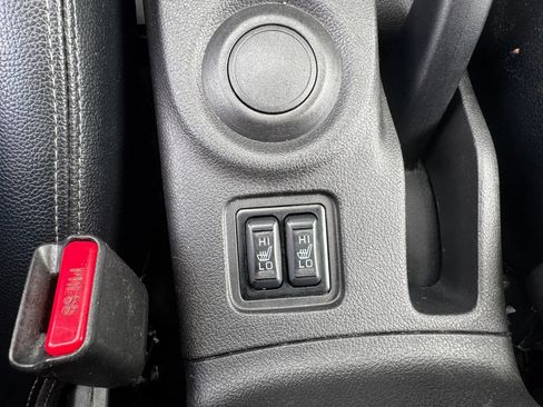 Used 2015 Mitsubishi Outlander SE FWD image 19