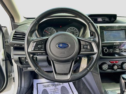 Used 2018 Subaru Crosstrek 2.0i Premium AWD/4WD image 11