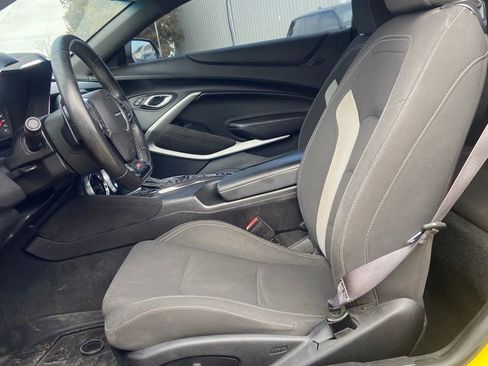 Used 2016 Chevrolet Camaro SS image 11