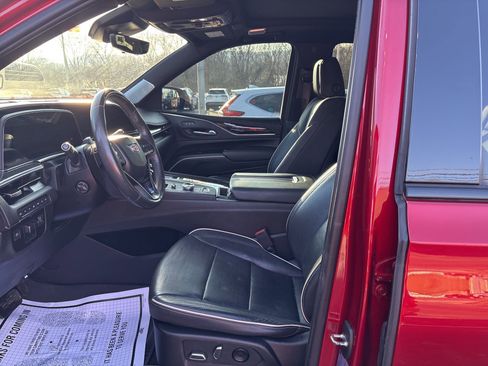 Used 2022 Cadillac Escalade ESV Sport w/ Touring Package image 7