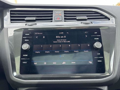 Used 2019 Volkswagen Tiguan SE w/ Panoramic Sunroof Package image 20