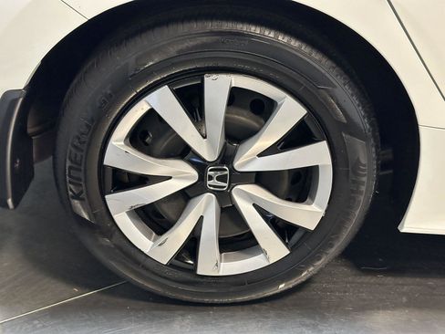 Certified 2024 Honda Civic LX image 16