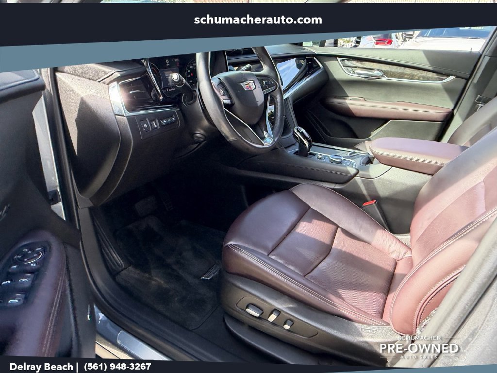 Used 2021 Cadillac XT6 Premium Luxury FWD image 11