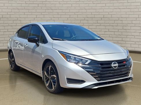 Used 2025 Nissan Versa SR w/ Trunk Package FWD image 3