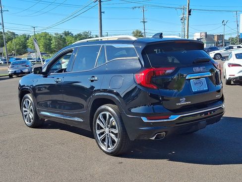 Used 2020 GMC Terrain Denali w/ Denali Premium Package image 6