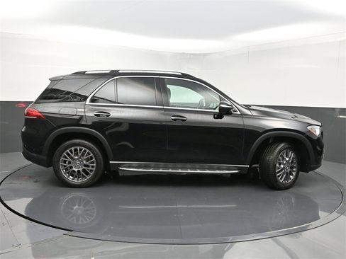 Used 2022 Mercedes-Benz GLE 350 4MATIC w/ Premium Package image 46